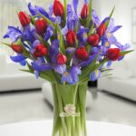 Jarrón 10 Tulipanes e Iris